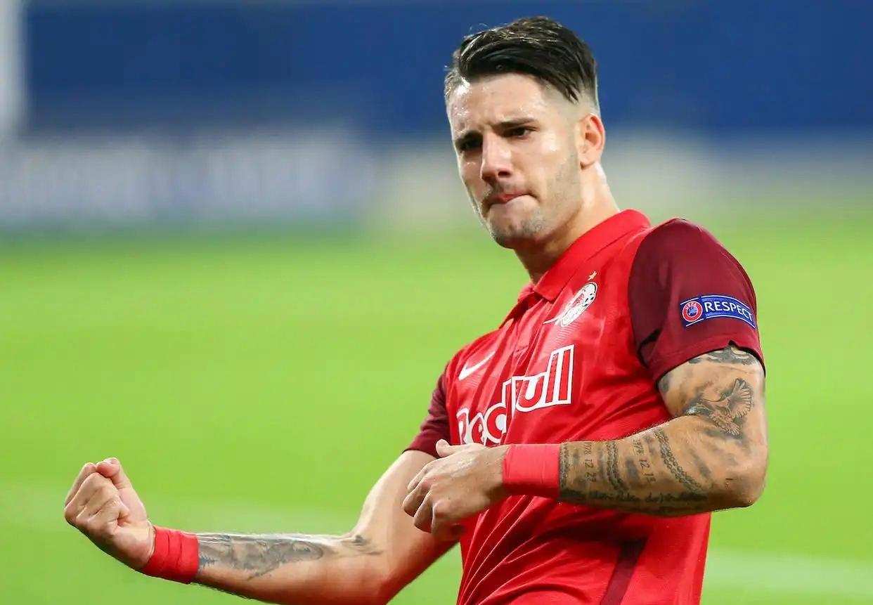 沙尔克客场大胜莱比锡红牛,领先优势扩大的简单介绍 沙尔克客场大胜莱比锡红牛,领先优势扩大的简单介绍