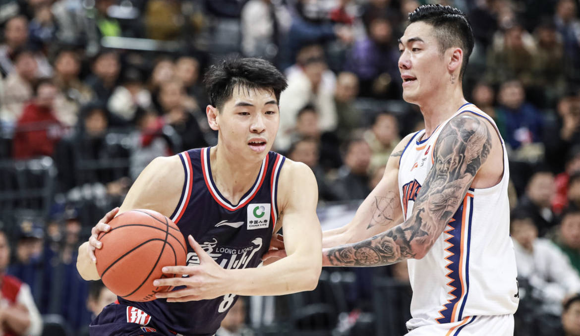 广州队力克北京队,浓眉哥统治全场 广州队力克北京队,浓眉哥统治全场