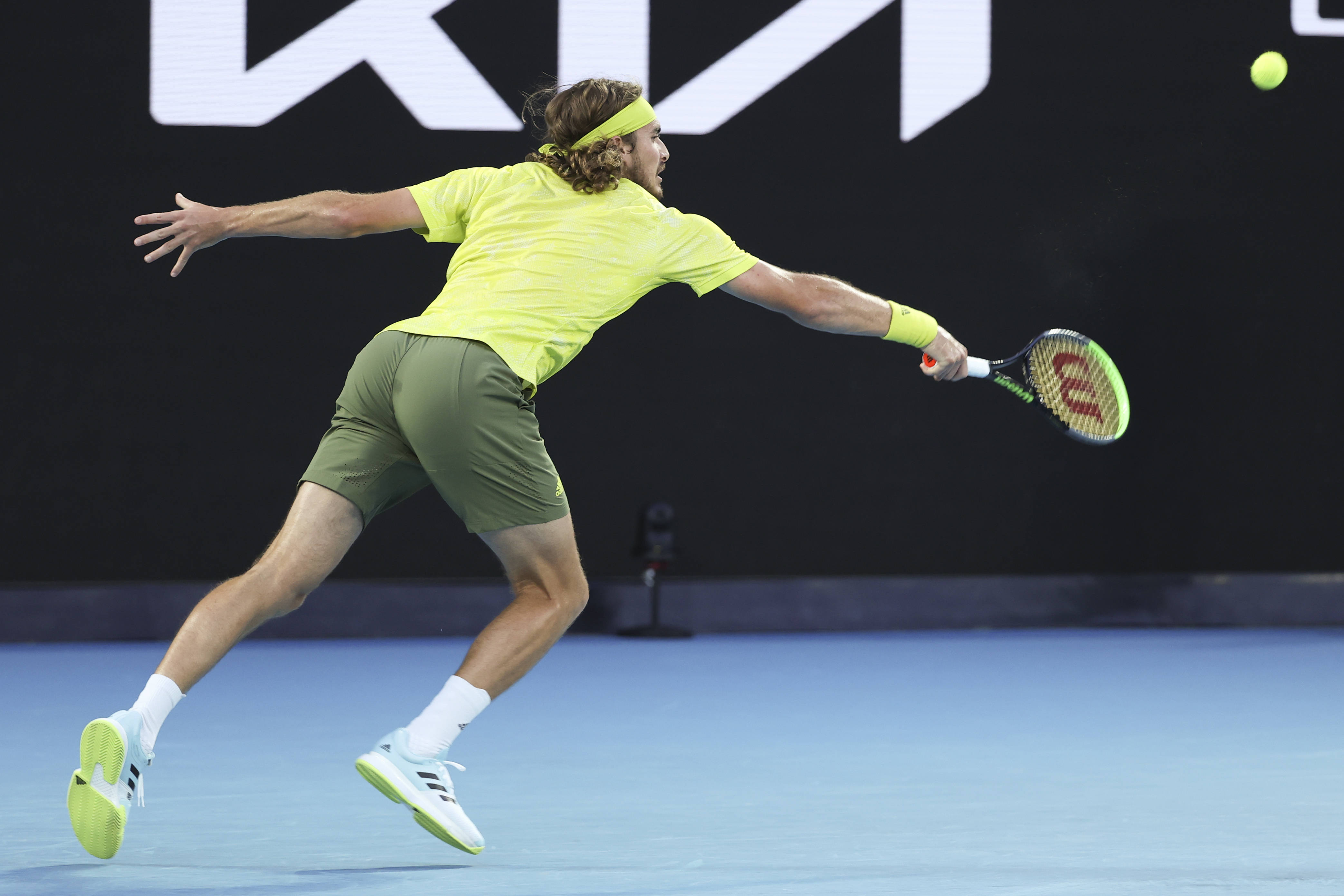 年终总决赛翻盘法网，西西帕斯惊艳四座