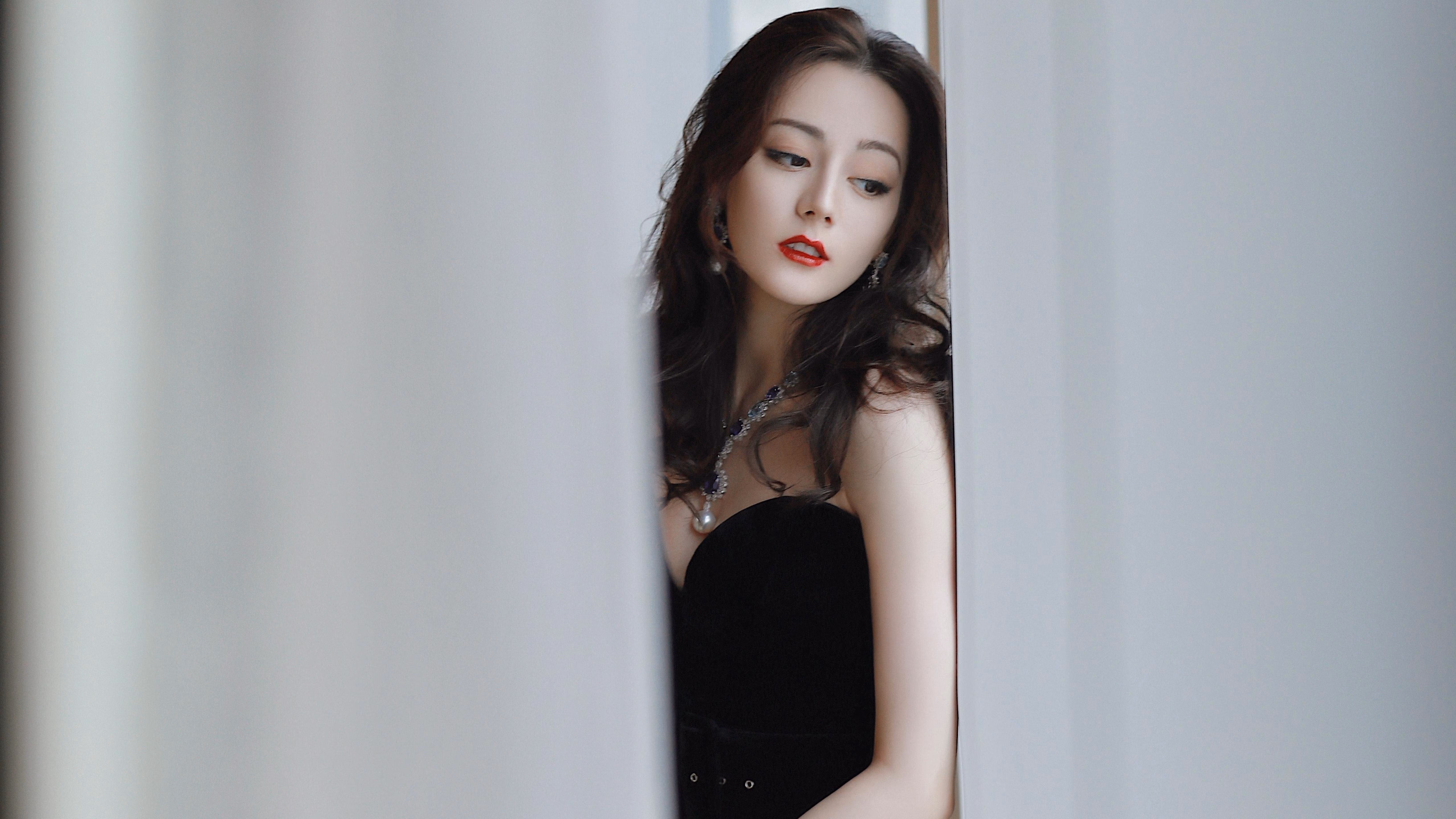 单节风暴与王者的回响，内马尔关键时刻引领巴西，瑞士单节拉开哥伦比亚